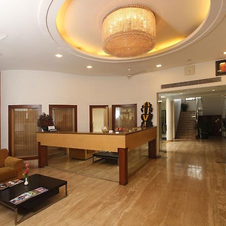 Hotel Phoenix Koregaon Park Пуна Экстерьер фото
