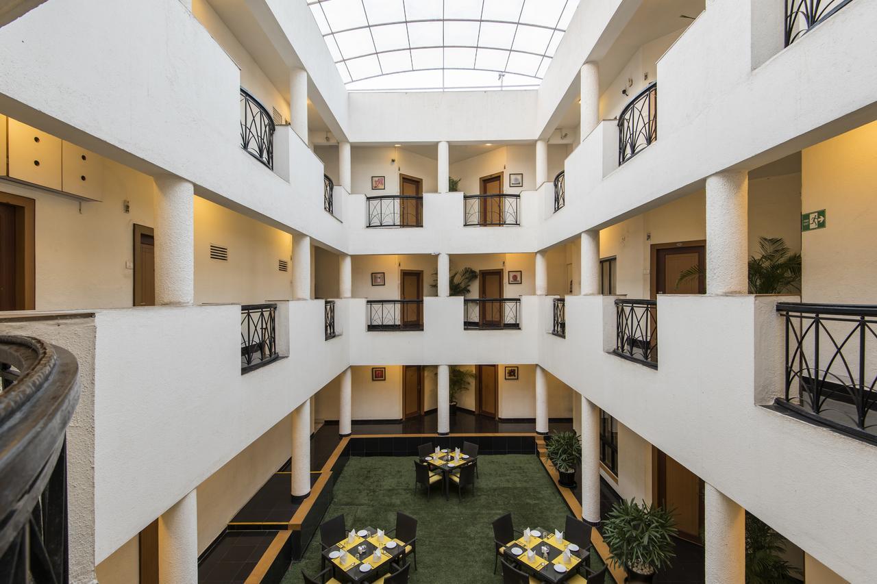 Hotel Phoenix Koregaon Park Пуна Экстерьер фото